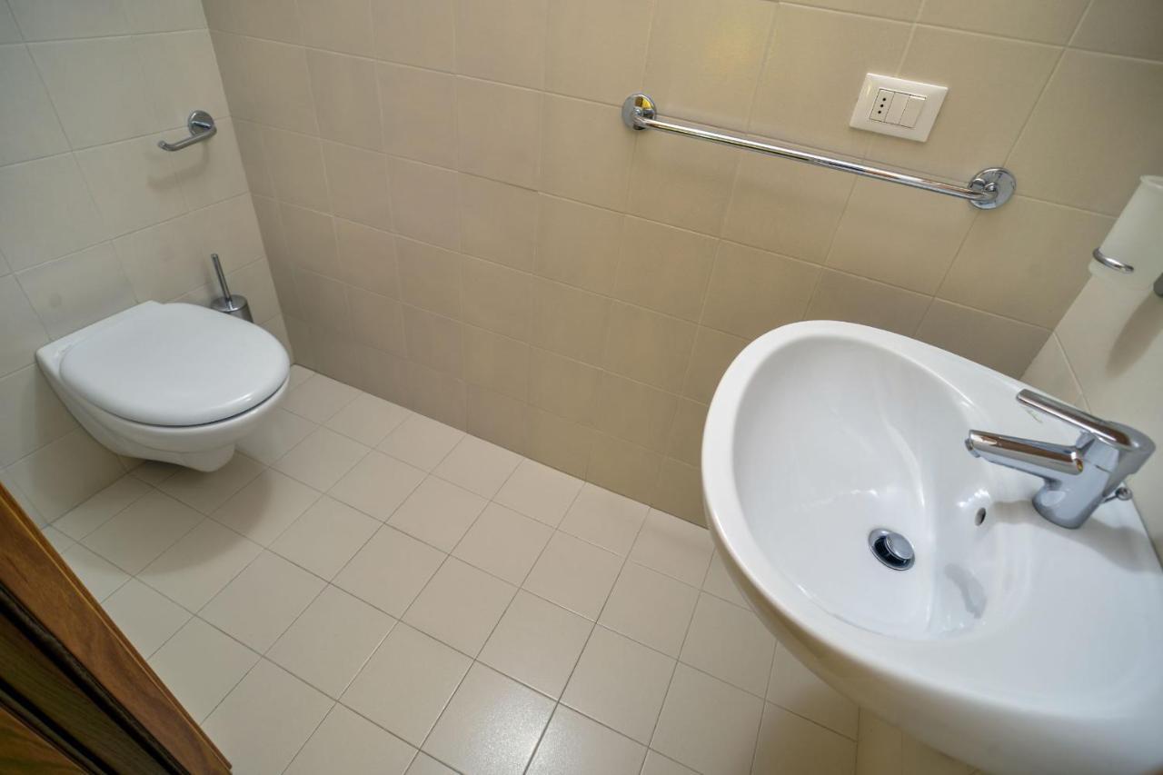 Res.Albare/Solaria Apt.Solandra Mezzana  Eksteriør billede