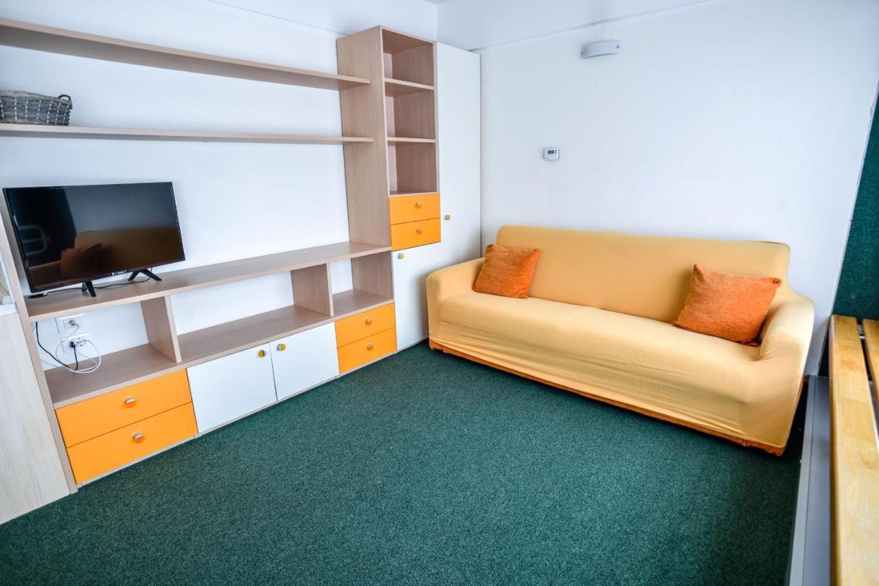 Res.Albare/Solaria Apt.Solandra Mezzana  Eksteriør billede